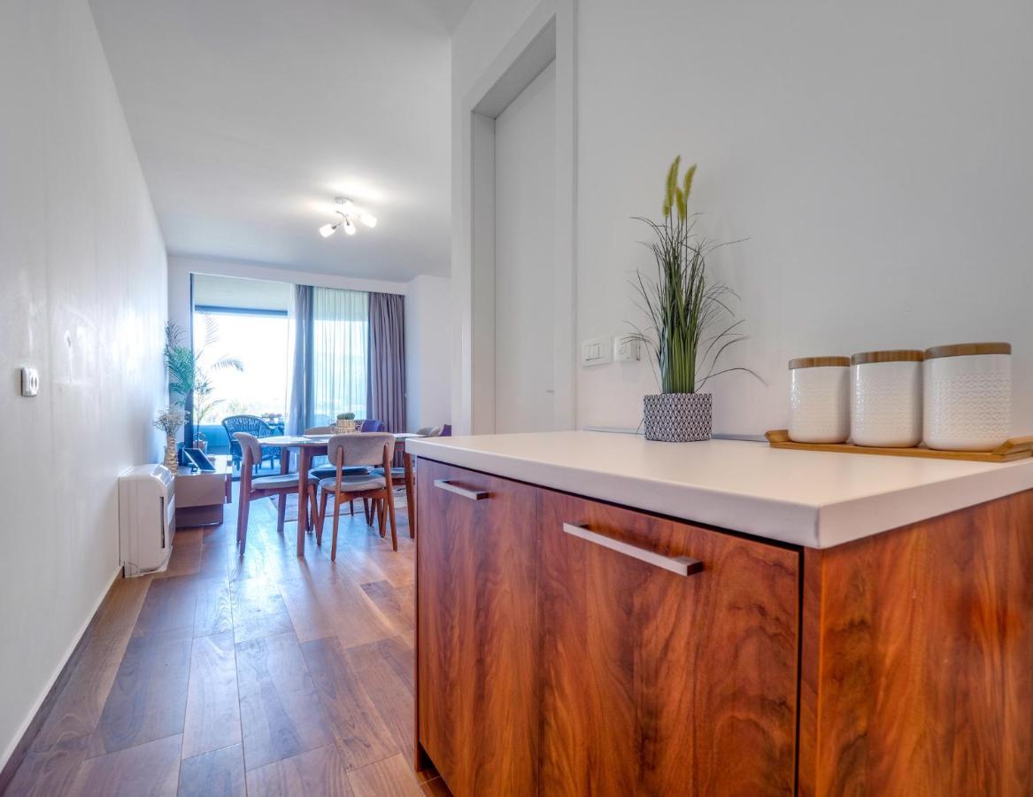 Apartments Garden Azure Будва Екстериор снимка